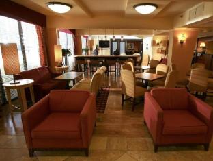 hampton inn i 75 lexington hamburg area