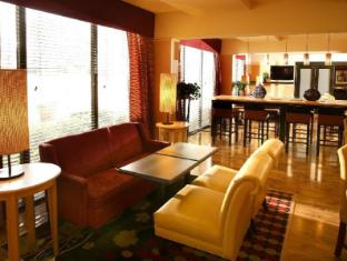 hampton inn i 75 lexington hamburg area