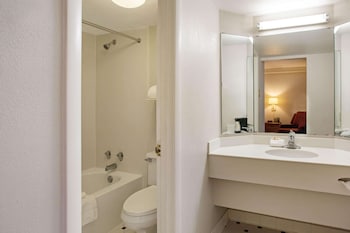 la quinta inn lexington horse park