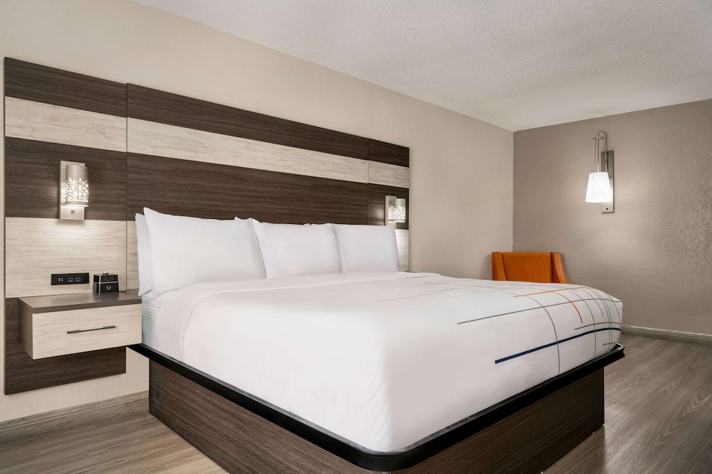 la quinta inn lexington horse park