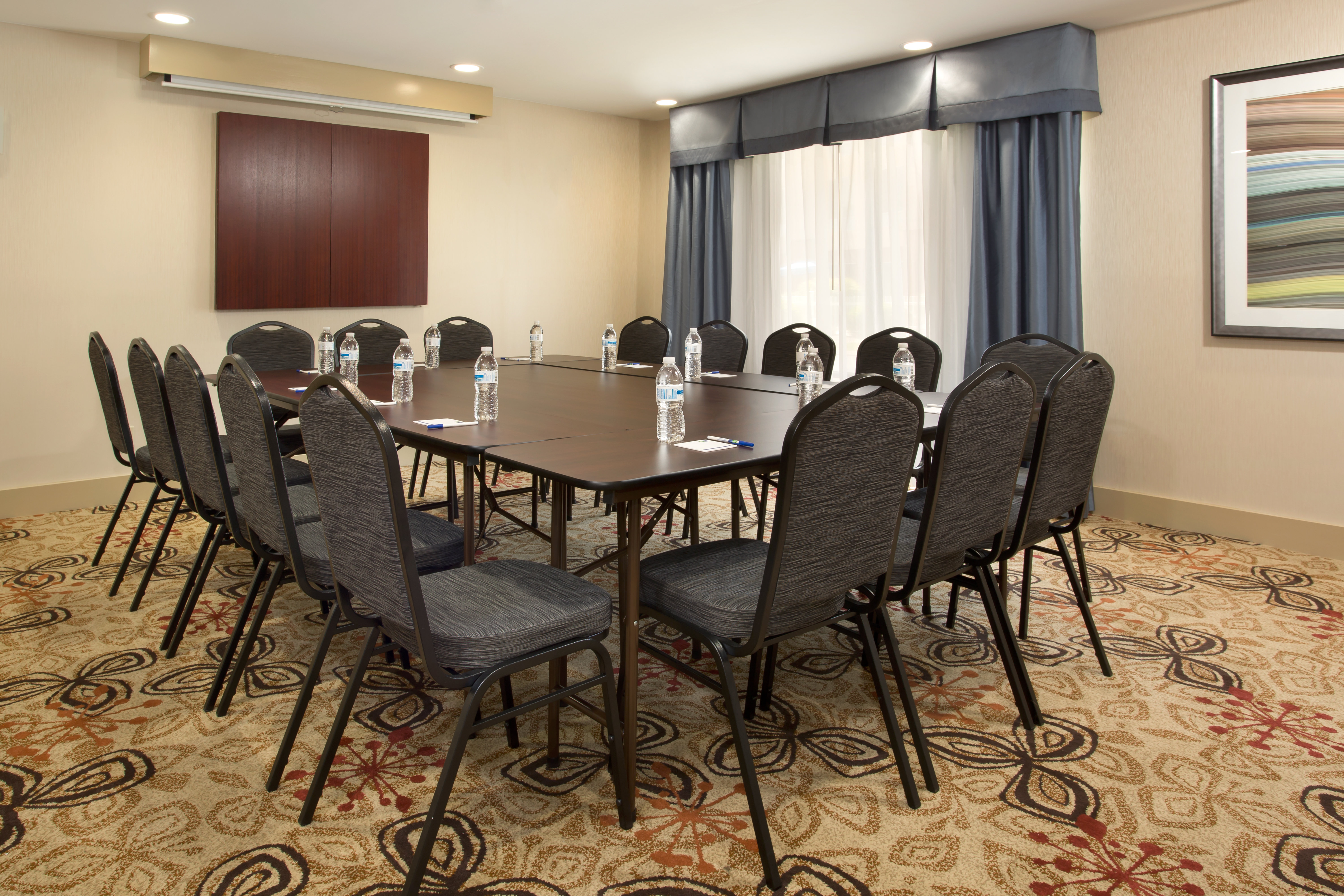 holiday inn express berea by ihg