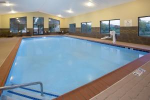 holiday inn express berea by ihg