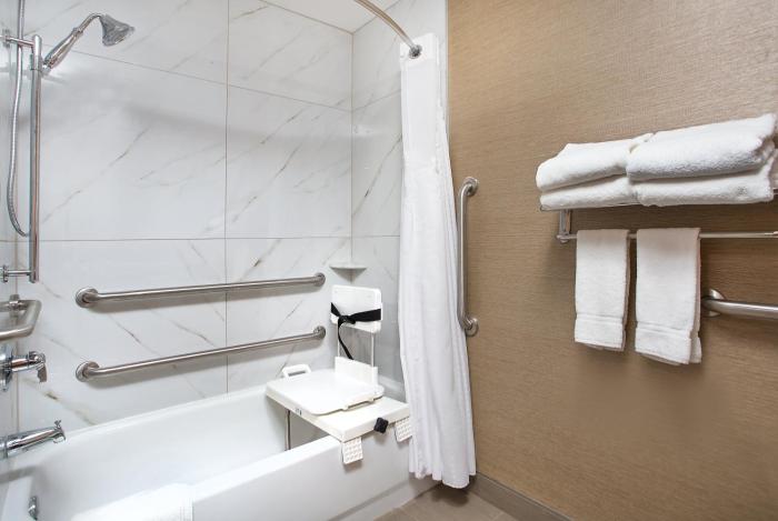 holiday inn express berea by ihg