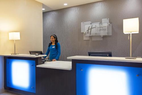 holiday inn express berea by ihg
