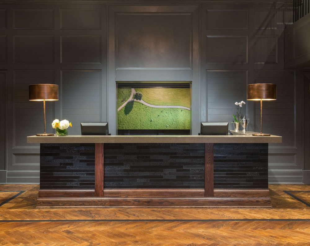 the campbell house lexington curio collection by hilton