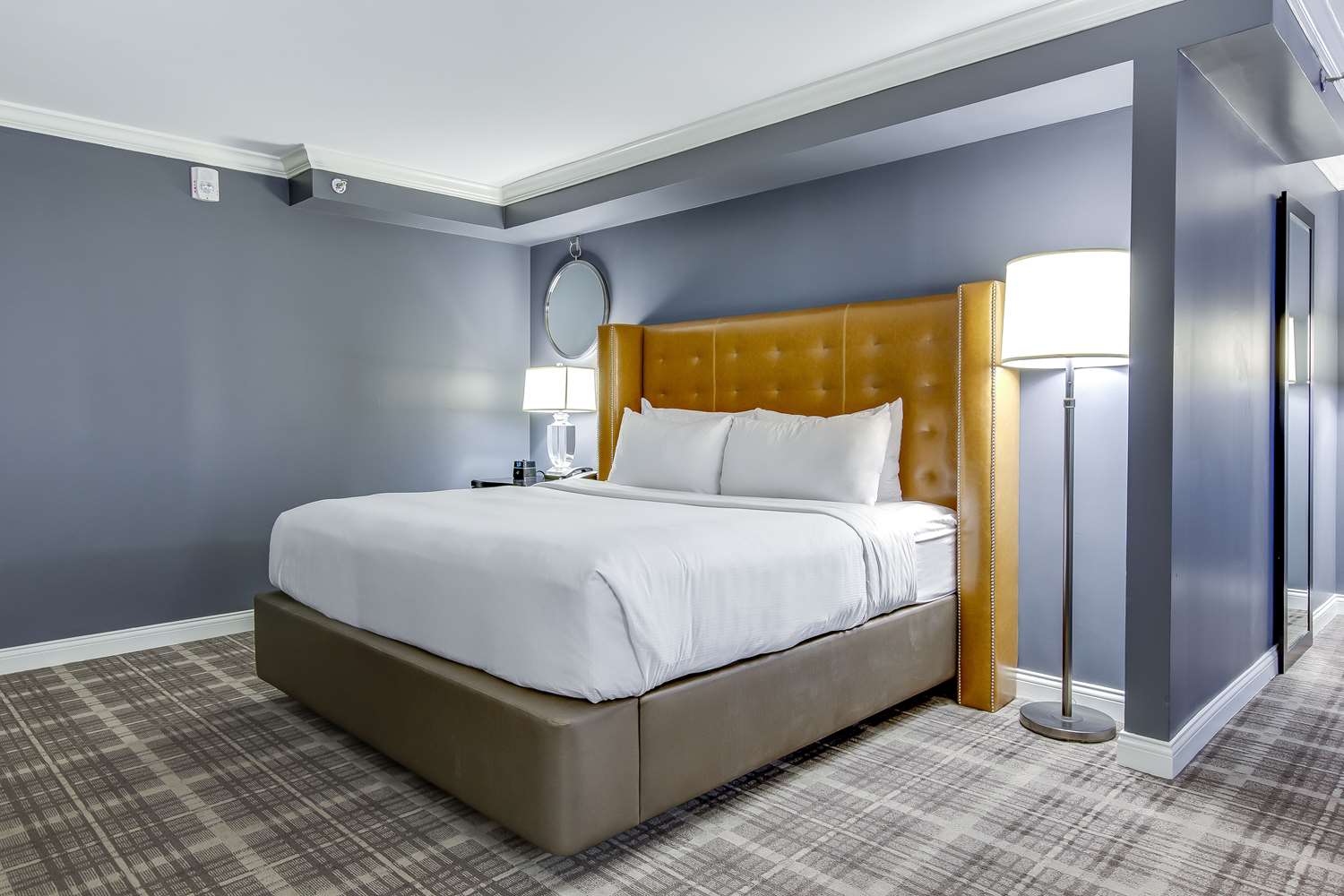 the campbell house lexington curio collection by hilton