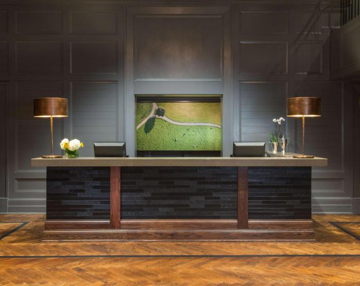 the campbell house lexington curio collection by hilton