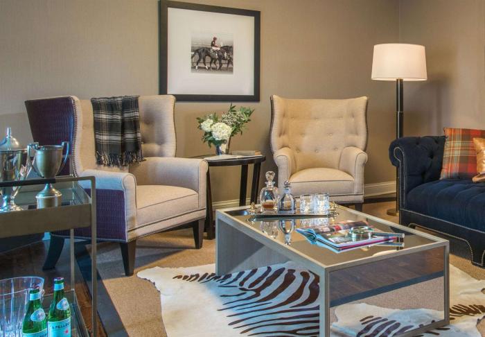 the campbell house lexington curio collection by hilton