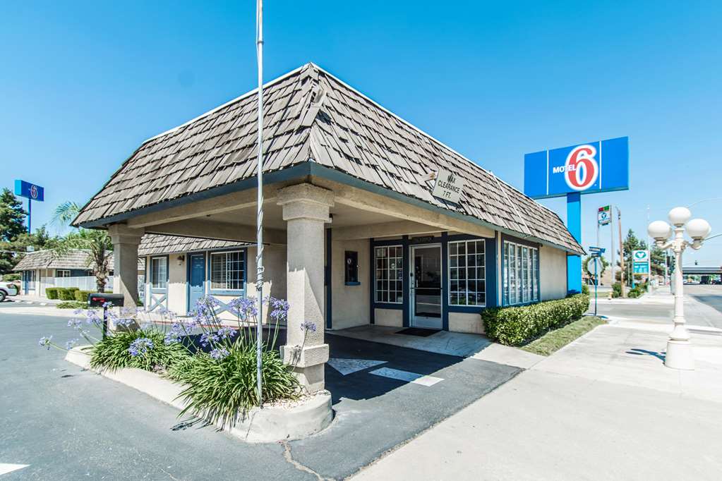 motel 6 kingsburg ca