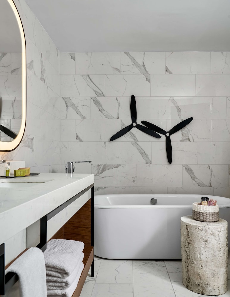 doubletree by hilton hotel dallas love field