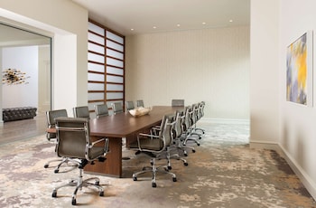 doubletree by hilton hotel dallas love field