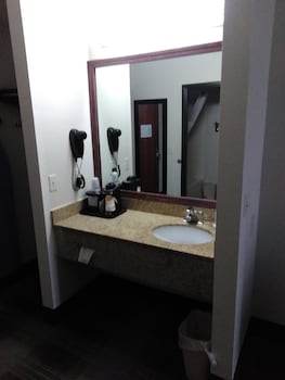 quality inn and suites