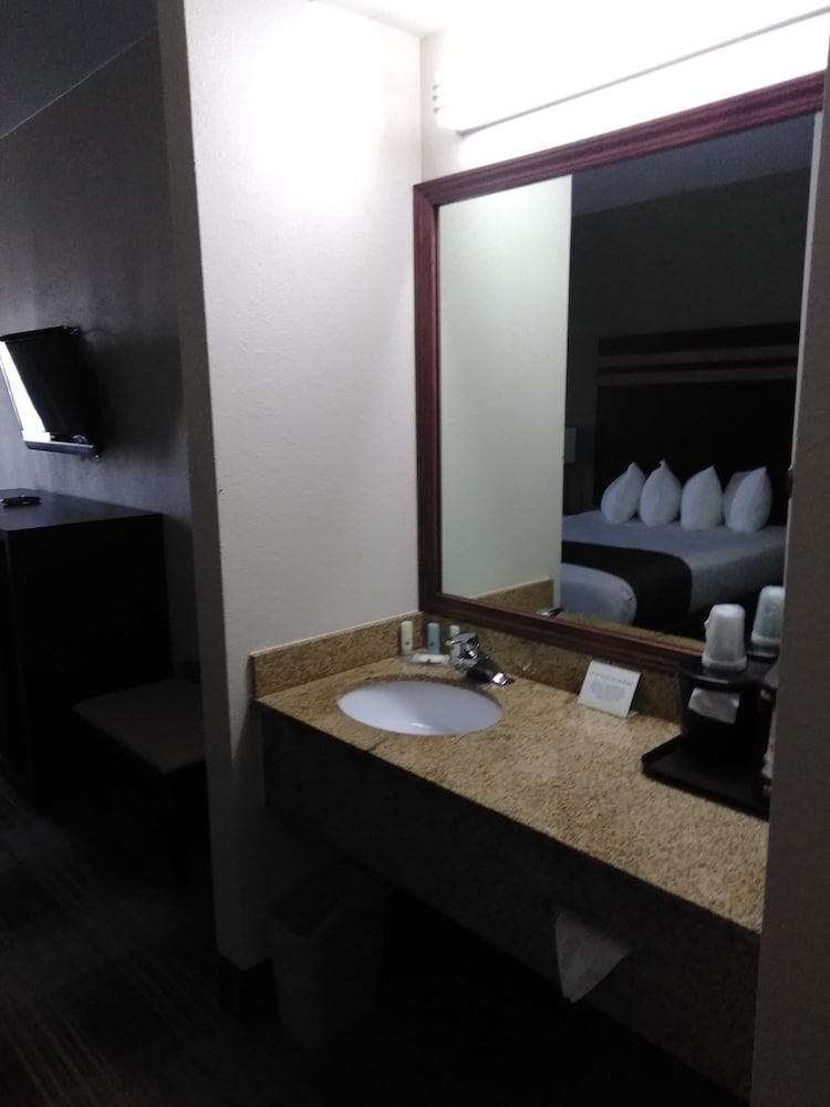 quality inn and suites
