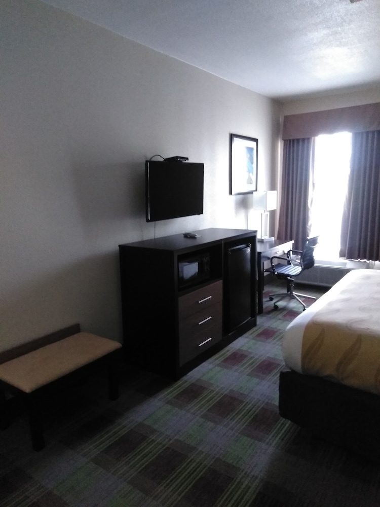 quality inn and suites