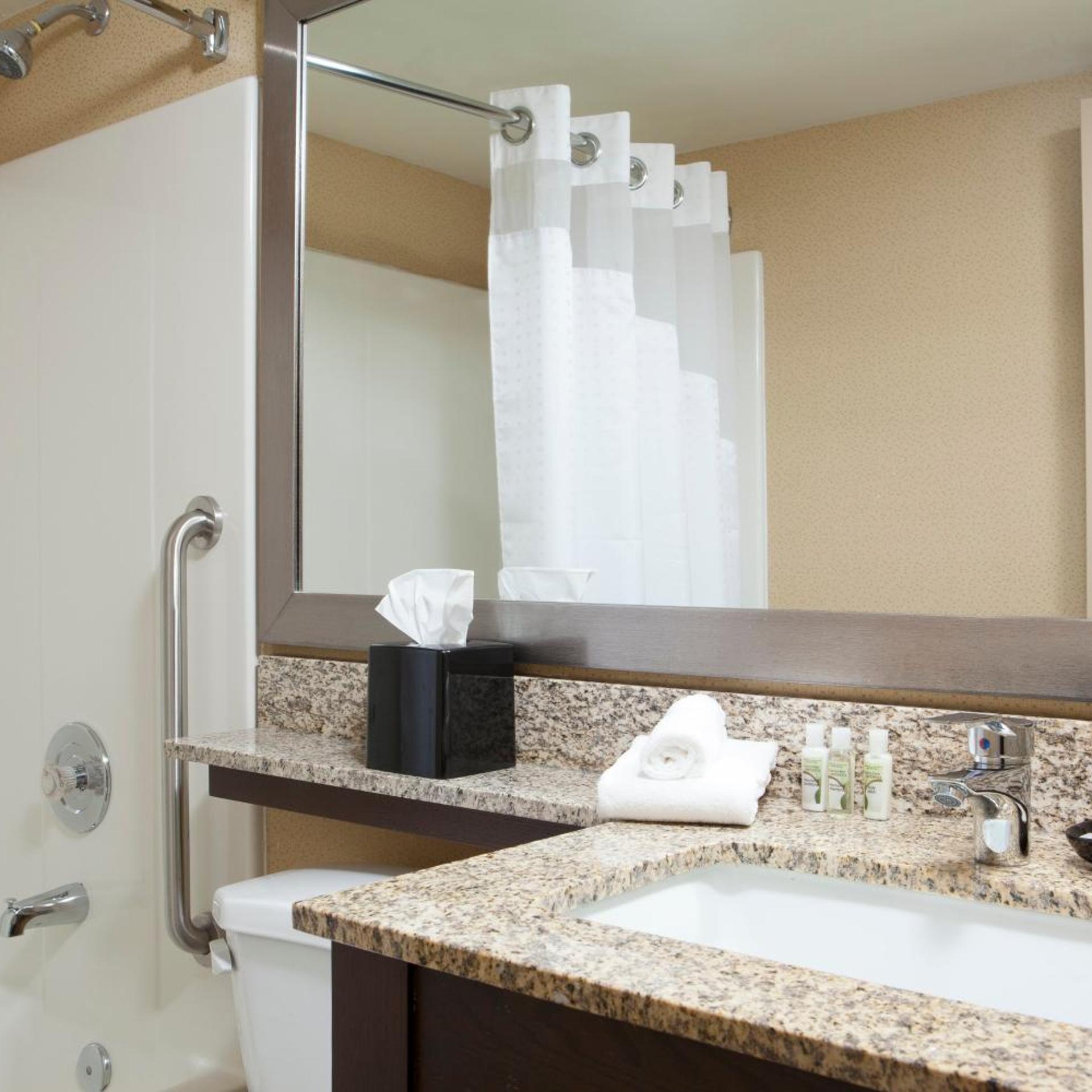 holiday inn hotel and suites des moines northwest