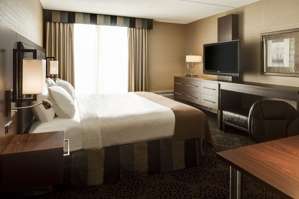 holiday inn hotel and suites des moines northwest