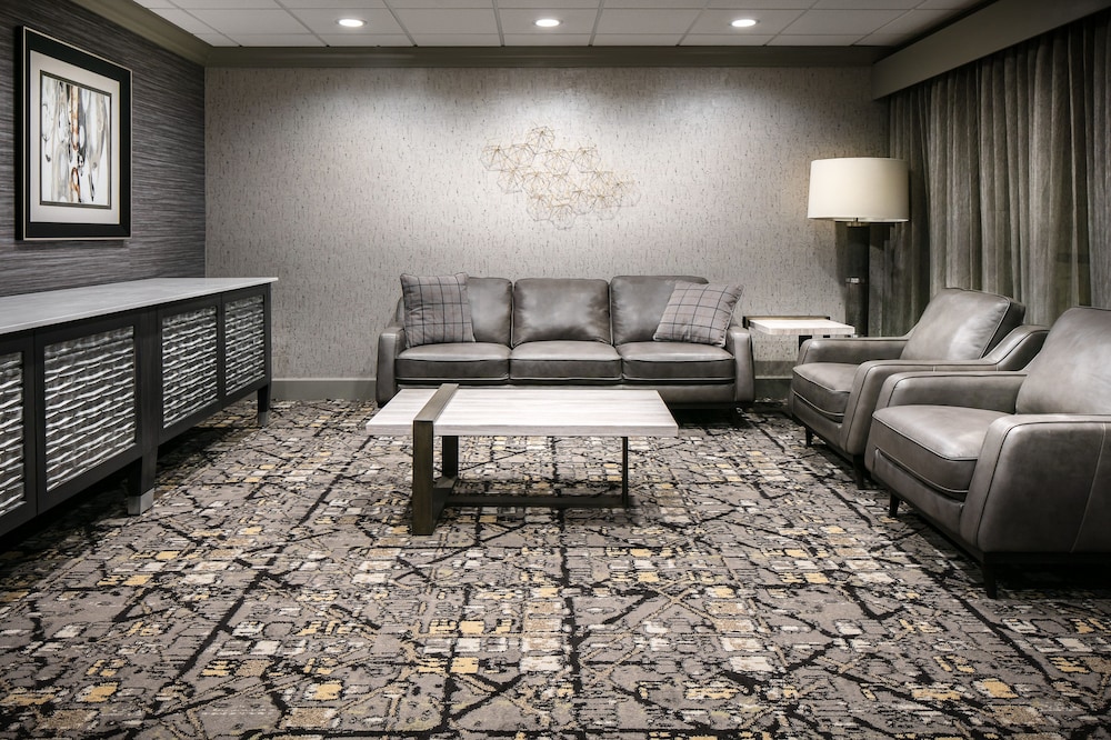 holiday inn hotel and suites des moines northwest