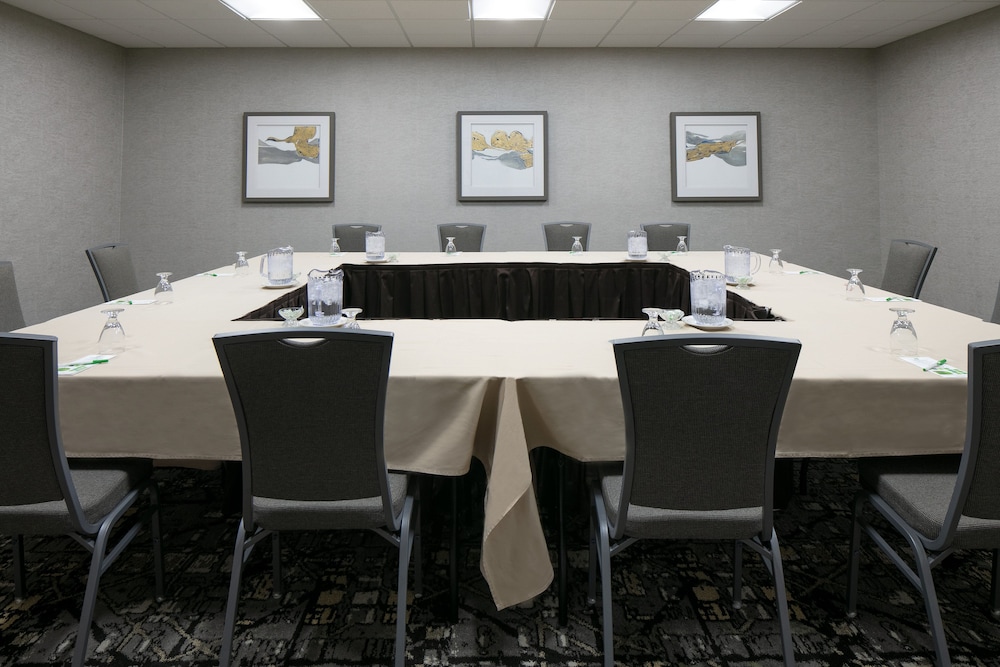 holiday inn hotel and suites des moines northwest