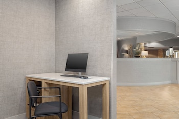 Holiday Inn Hotel And Suites Des Moines Northwest,Iowa>>Des Moines,3 star