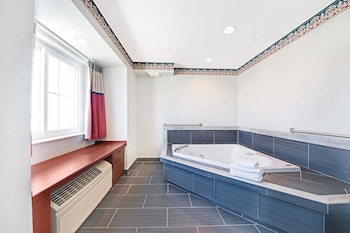 Microtel Inn & Suites By Wyndham Urbandale/Des Moines,Iowa>>Des Moines,2 star