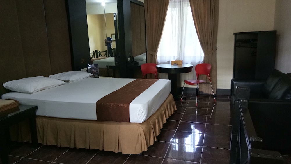 cone hotel cempaka putih