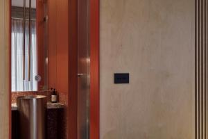 the newel metaxourgeio