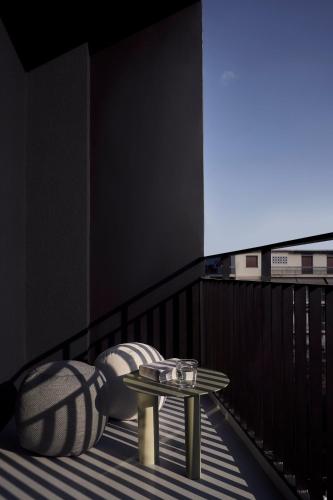 the newel metaxourgeio