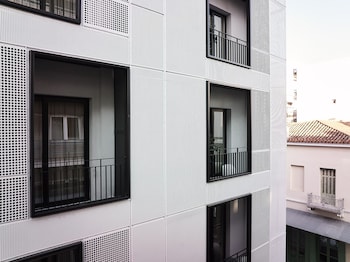 the newel metaxourgeio