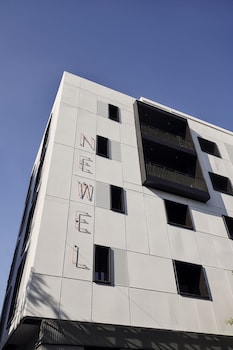 the newel metaxourgeio