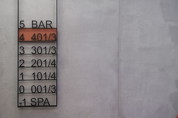 the newel metaxourgeio