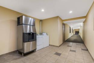 econo lodge inn and suites