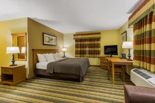 econo lodge inn and suites