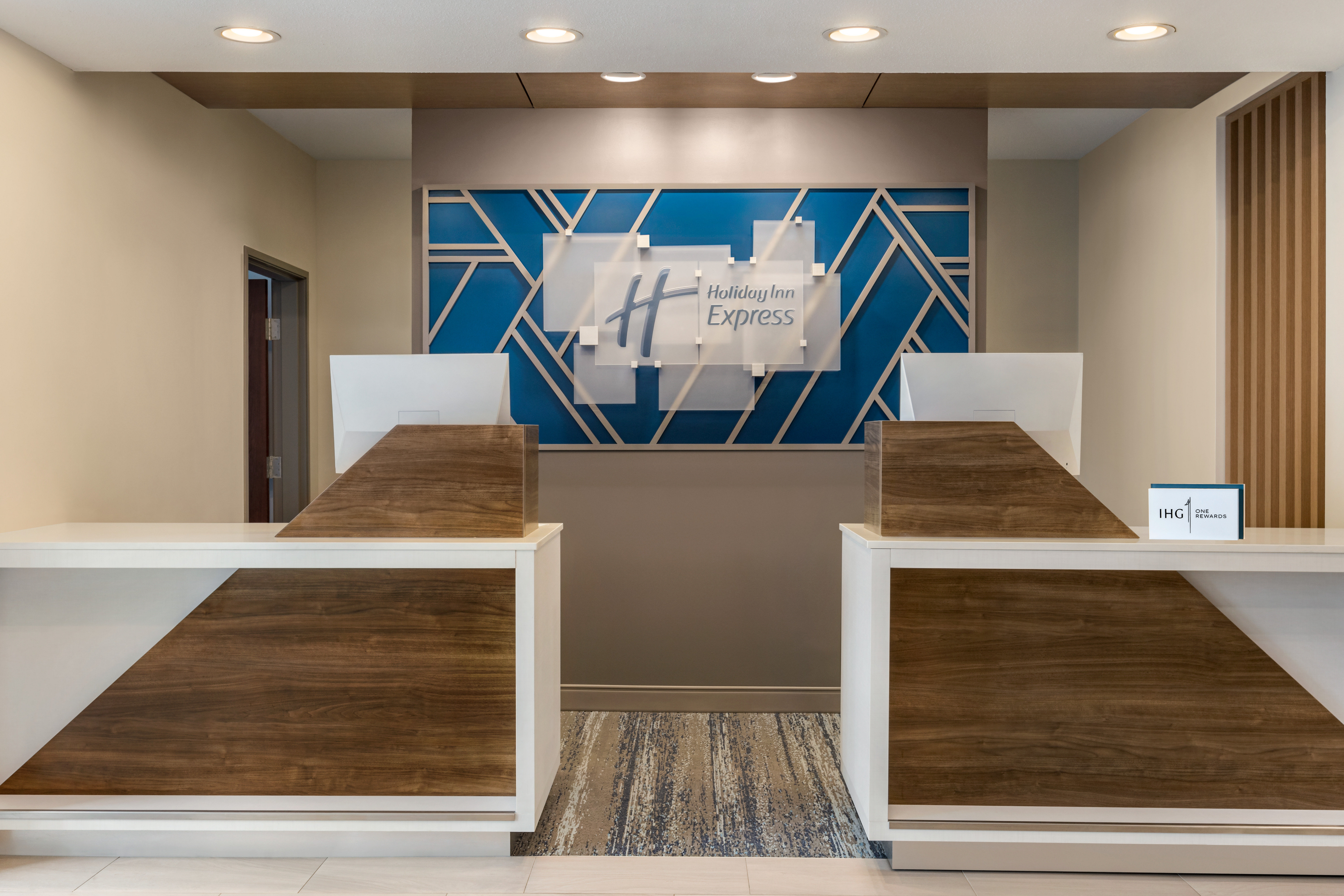 holiday inn express and suites east greenbush albany skyline by ihg