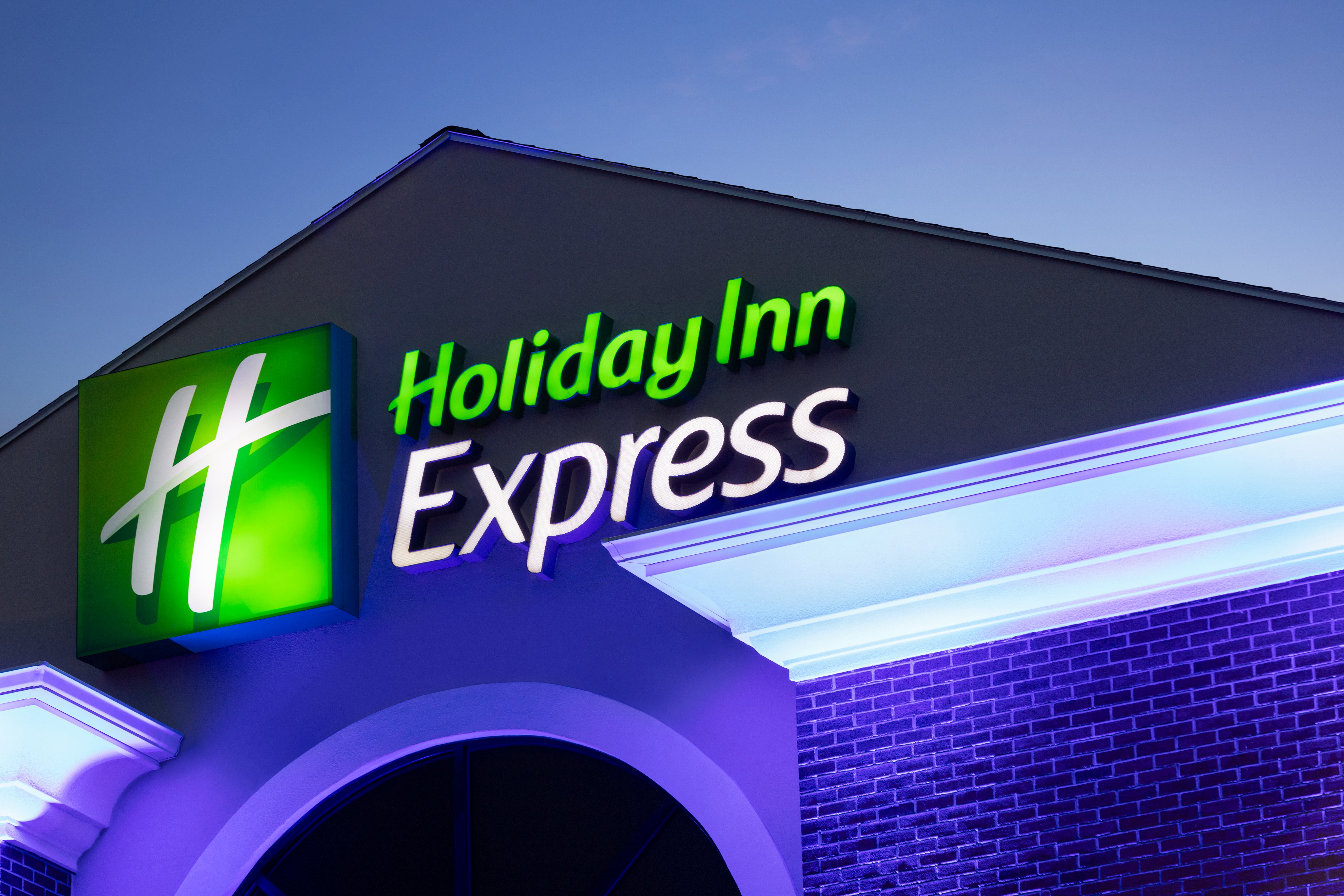 holiday inn express and suites east greenbush albany skyline by ihg