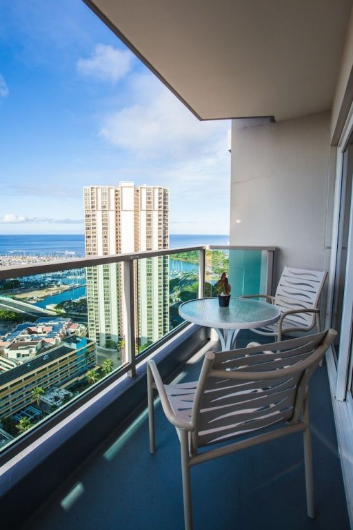 ala moana hotel by hostie