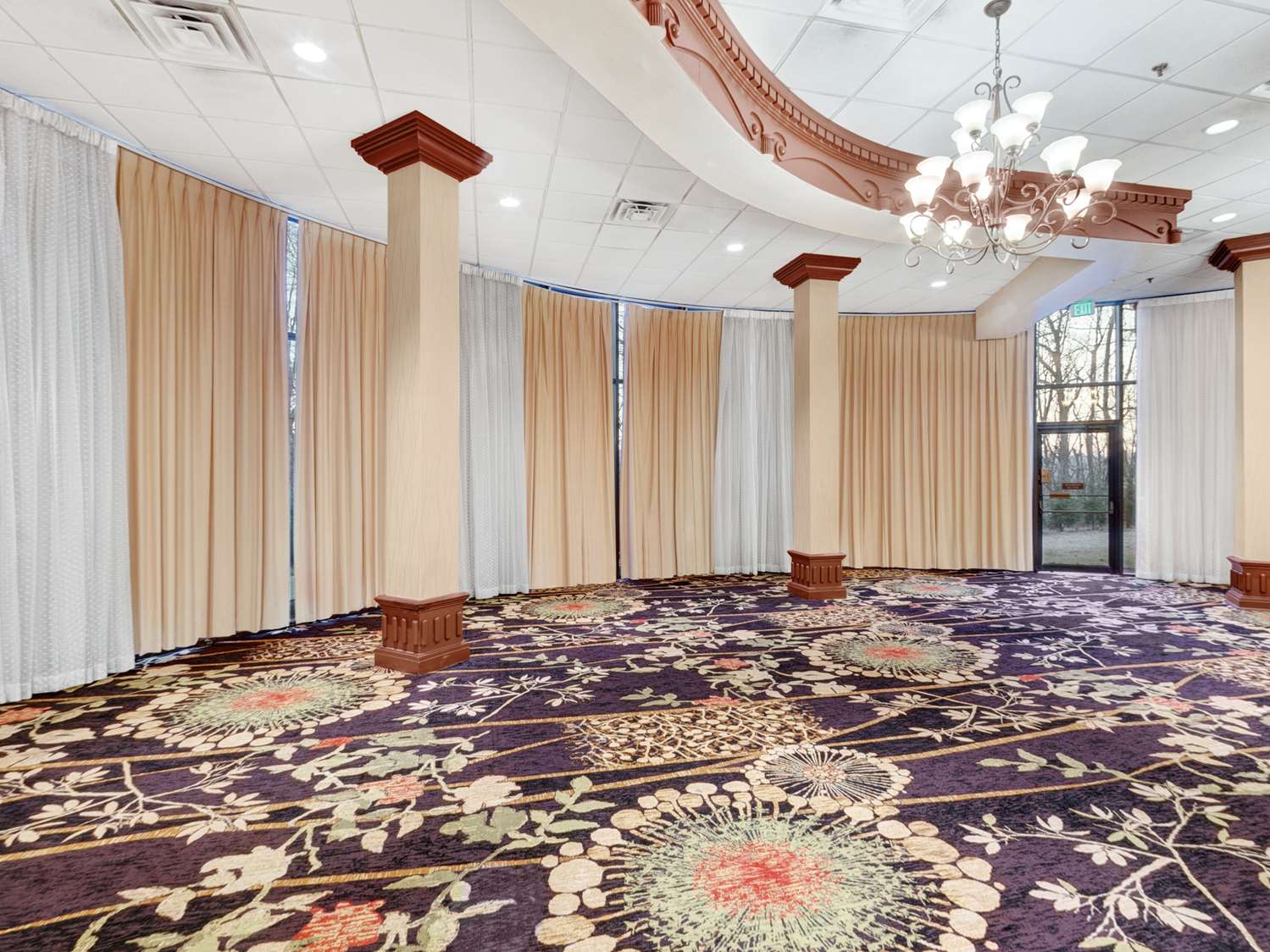doubletree by hilton hotel charlottesville