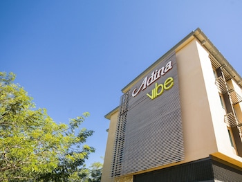 adina apartment hotel darwin waterfront
