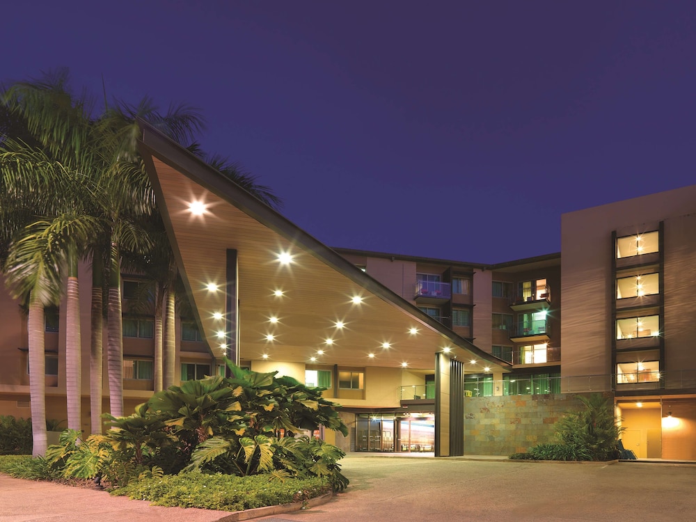 adina apartment hotel darwin waterfront