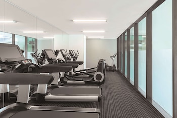 adina apartment hotel darwin waterfront
