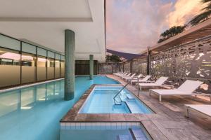 adina apartment hotel darwin waterfront