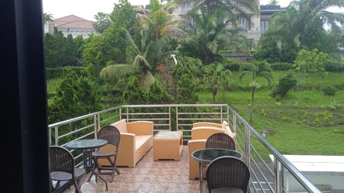 koolkost villa puncak tidar