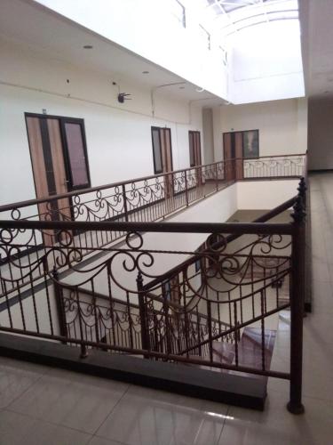 koolkost villa puncak tidar