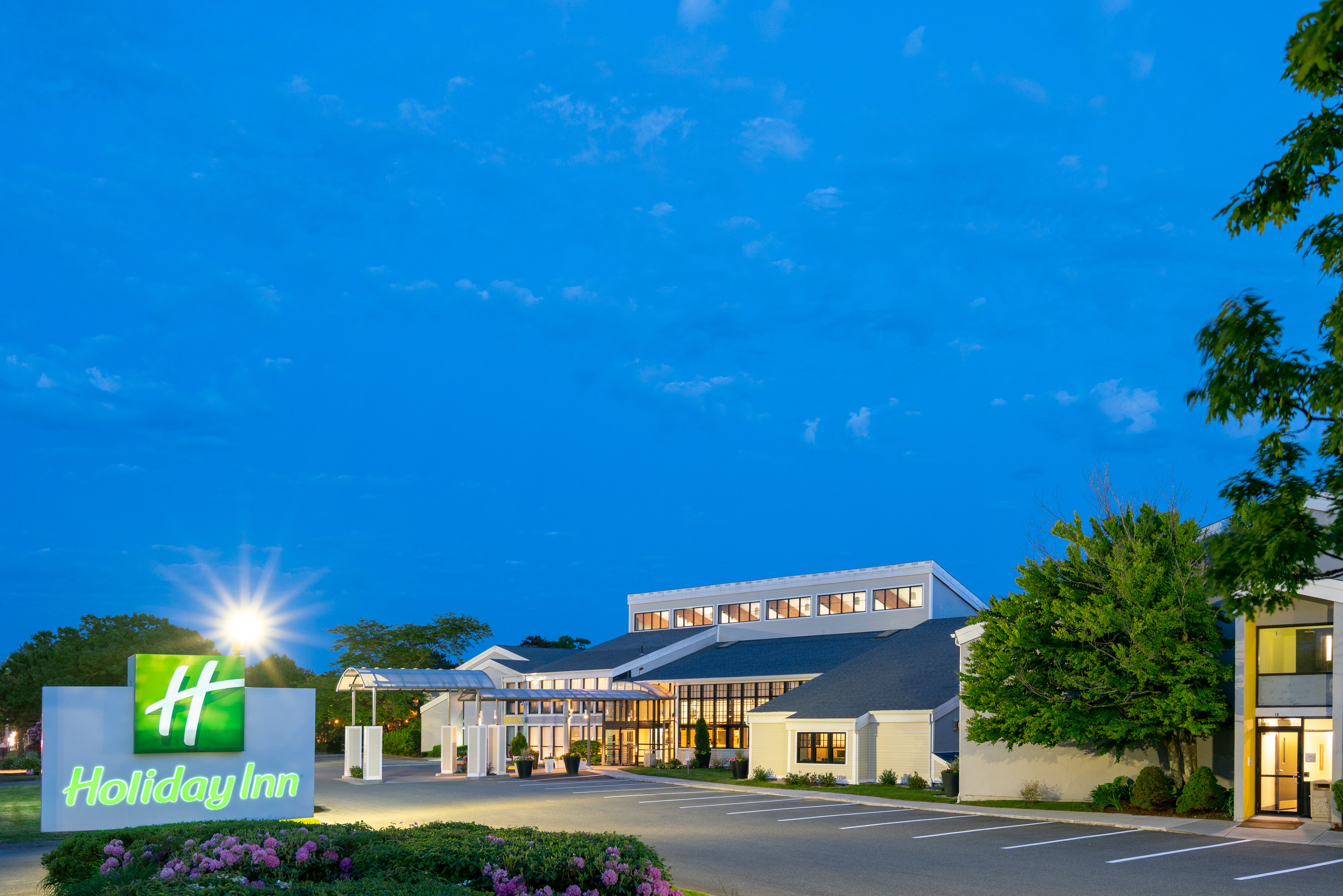 holiday inn hyannis by ihg