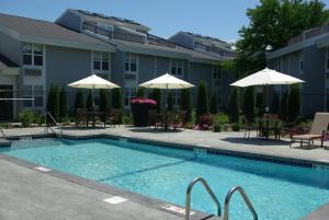 holiday inn hyannis by ihg