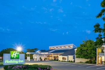 holiday inn hyannis by ihg