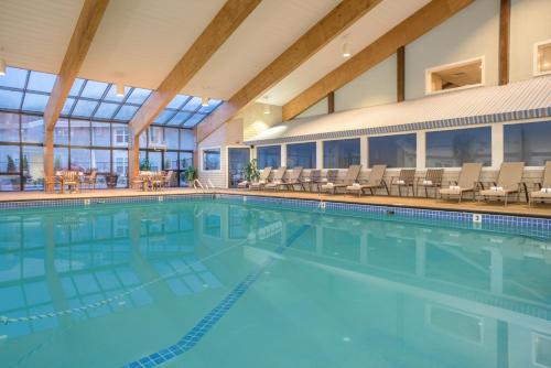 holiday inn hyannis by ihg
