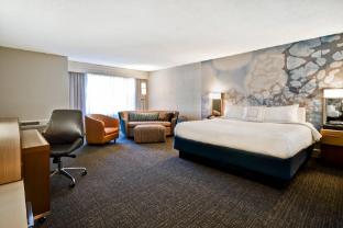 Courtyard By Marriott Cape Cod Hyannis,Barnstable County>>Barnstable,3 star