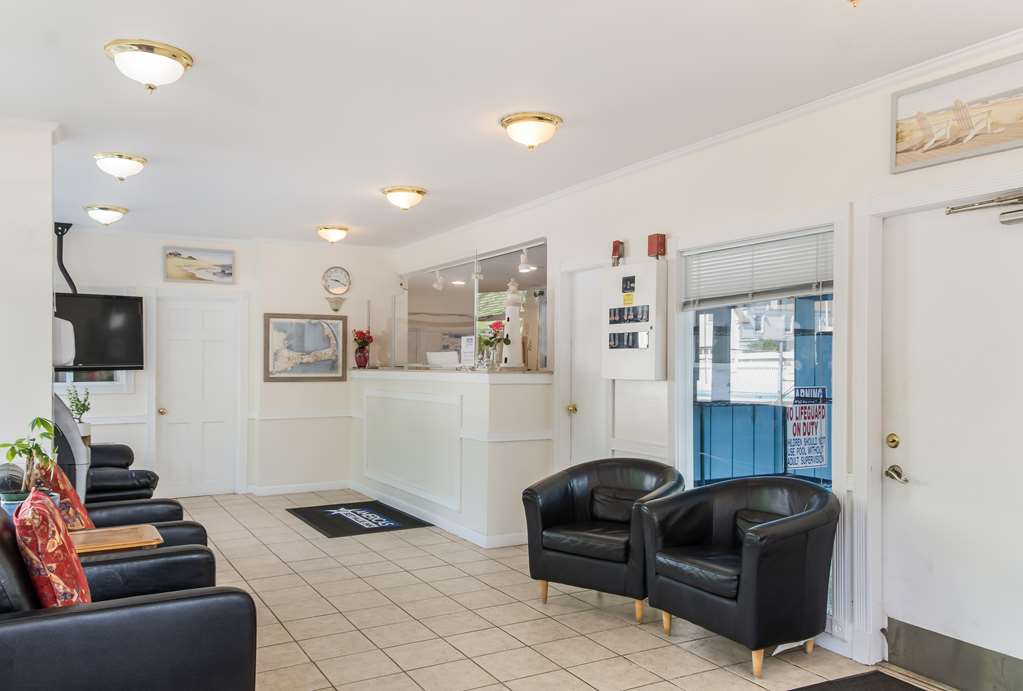 americas best value inn and suites hyannis cape cod