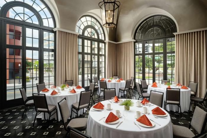 the terrace hotel lakeland tapestry collection by hilton