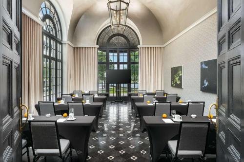 the terrace hotel lakeland tapestry collection by hilton